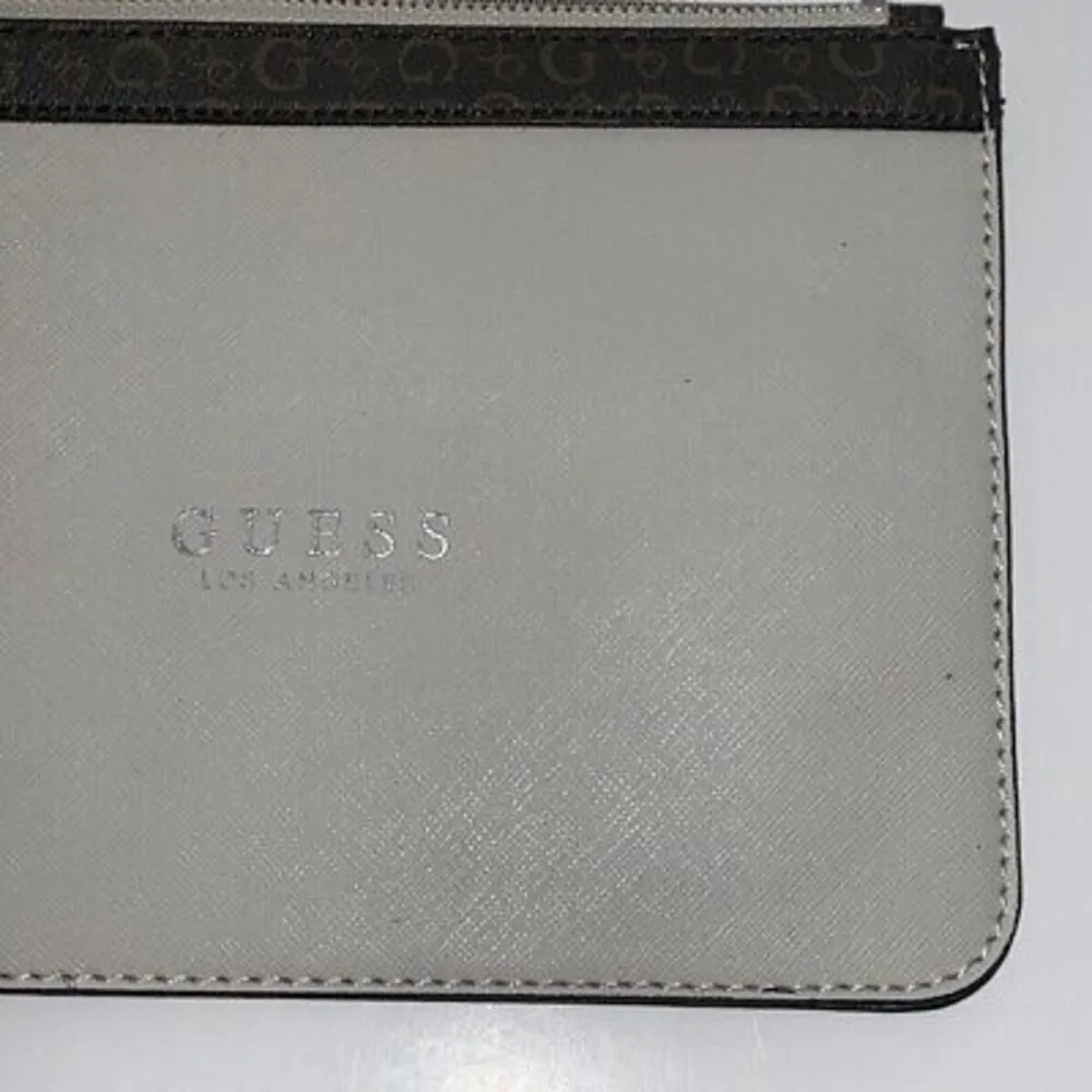 Guess Los Angeles Women's Gray Black‎ Monogram Trim Slim Wristlet